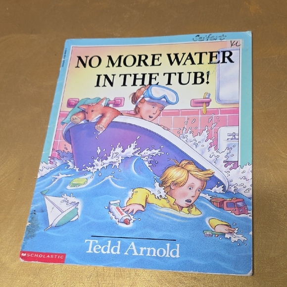 Scholastic's No more water in the tub! Adventure Book - Picture 1 of 4